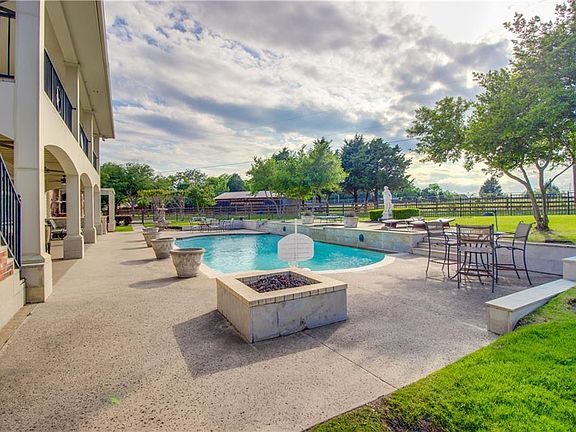 5th image of 213 Sunray Ln