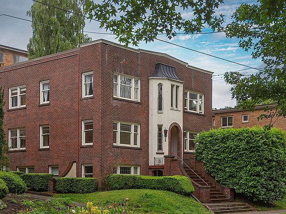 2nd image of 608 Belmont Ave E