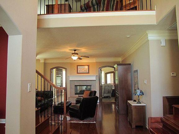 4th image of 1627 Brazoswood Pl