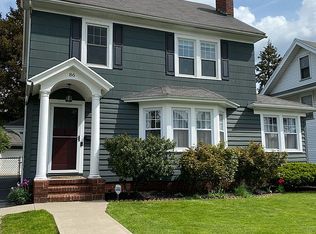 86 Hurstbourne Rd, Rochester, NY 14609