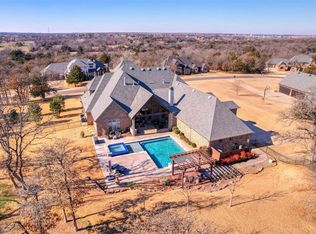4624 Abbey Cir, Edmond, OK 73034