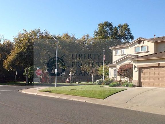 2nd image of 808 Boyd Dr
