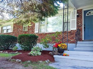 2124 Van Rensselaer Dr, Schenectady, NY 12308