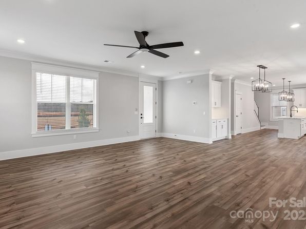 2092 Fordhill St, Rock Hill, SC 29732