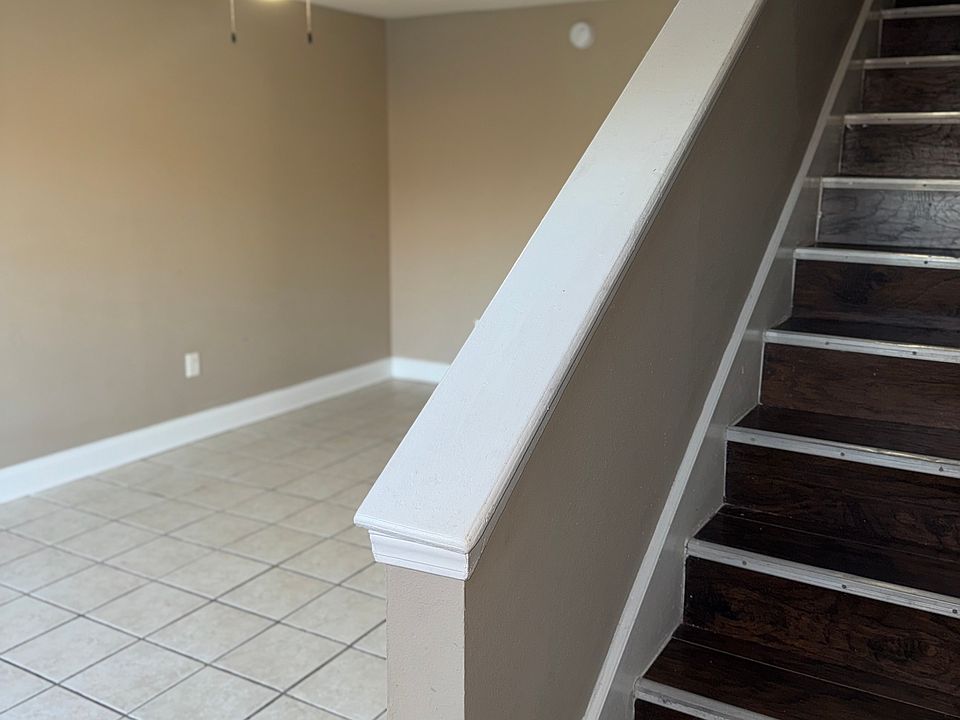 1st image of 566 S Flannery Rd APT D