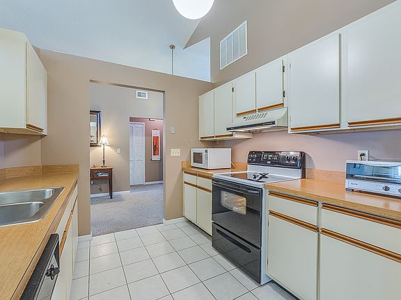 5th image of 639 Upperriver Ct