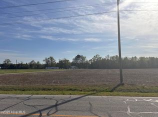 2 Rennert Rd, Lumberton, NC 28360