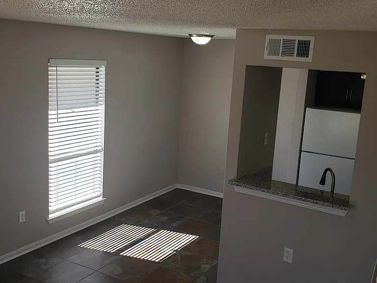 19470 McDonald St #201 — Photo 8