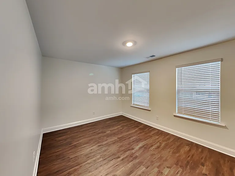 549 Rivermist Dr — Photo 12