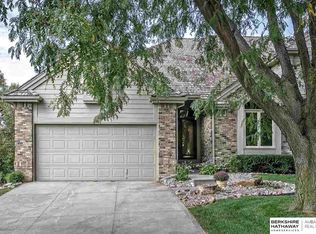 21750 Stanford Cir, Elkhorn, NE 68022