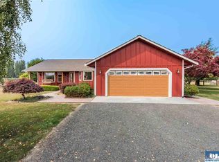 113 Woodcock Rd, Sequim, WA 98382