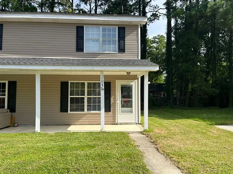 205 Plantation Rd — Photo 8