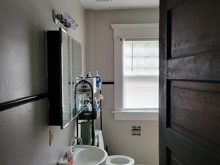 175 E Northwood Ave — Photo 6