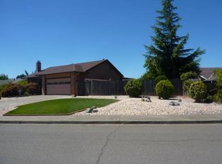 54 Estrella Way, Novato, CA 94945