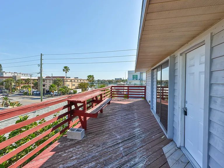 10220 Gulf Blvd #1 — Photo 5