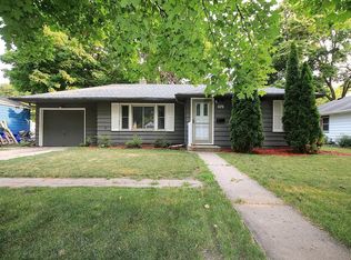 676 Madson Ave SW, Hutchinson, MN 55350