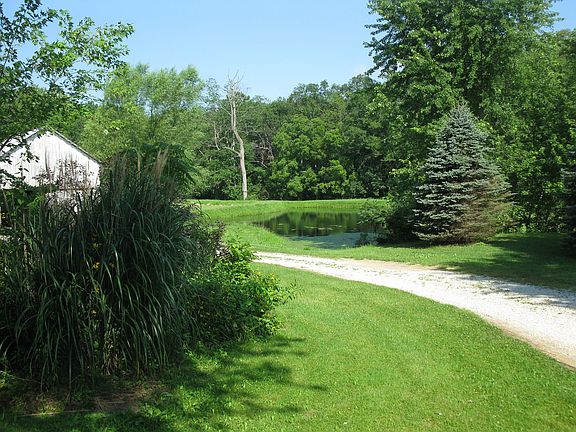 5th image of 1903 E. Us Highway 136