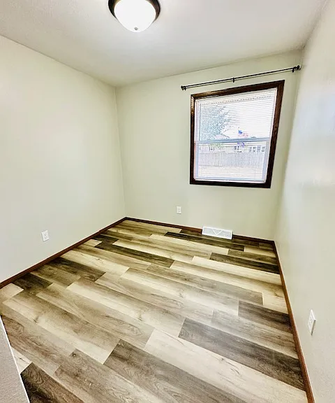 1038 E Northwood Dr — Photo 9