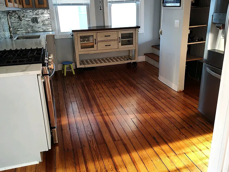 231 2nd Ave — Photo 8