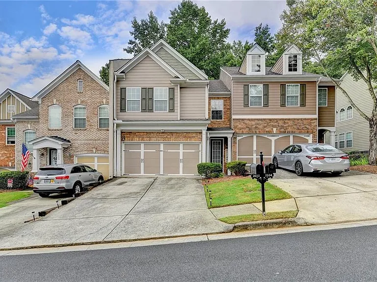 2602 Pierce Brennen Ct — Photo 1