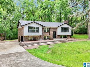 225 7th Ave, Pleasant Grove, AL 35127