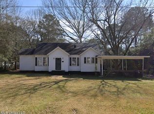 267 W Leavell Woods Dr, Jackson, MS 39212