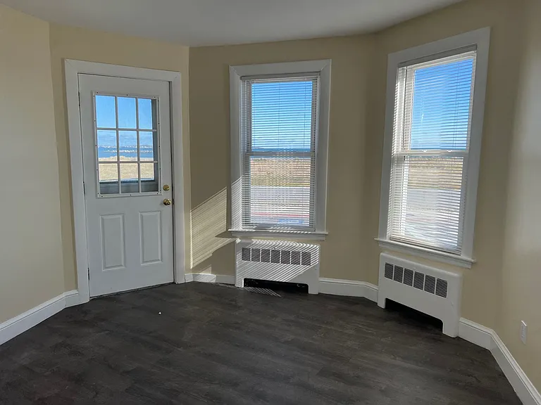 87 Winthrop Shore Dr #2 — Photo 2
