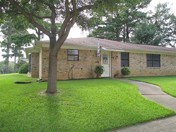 2nd image of 1606 Timothy St