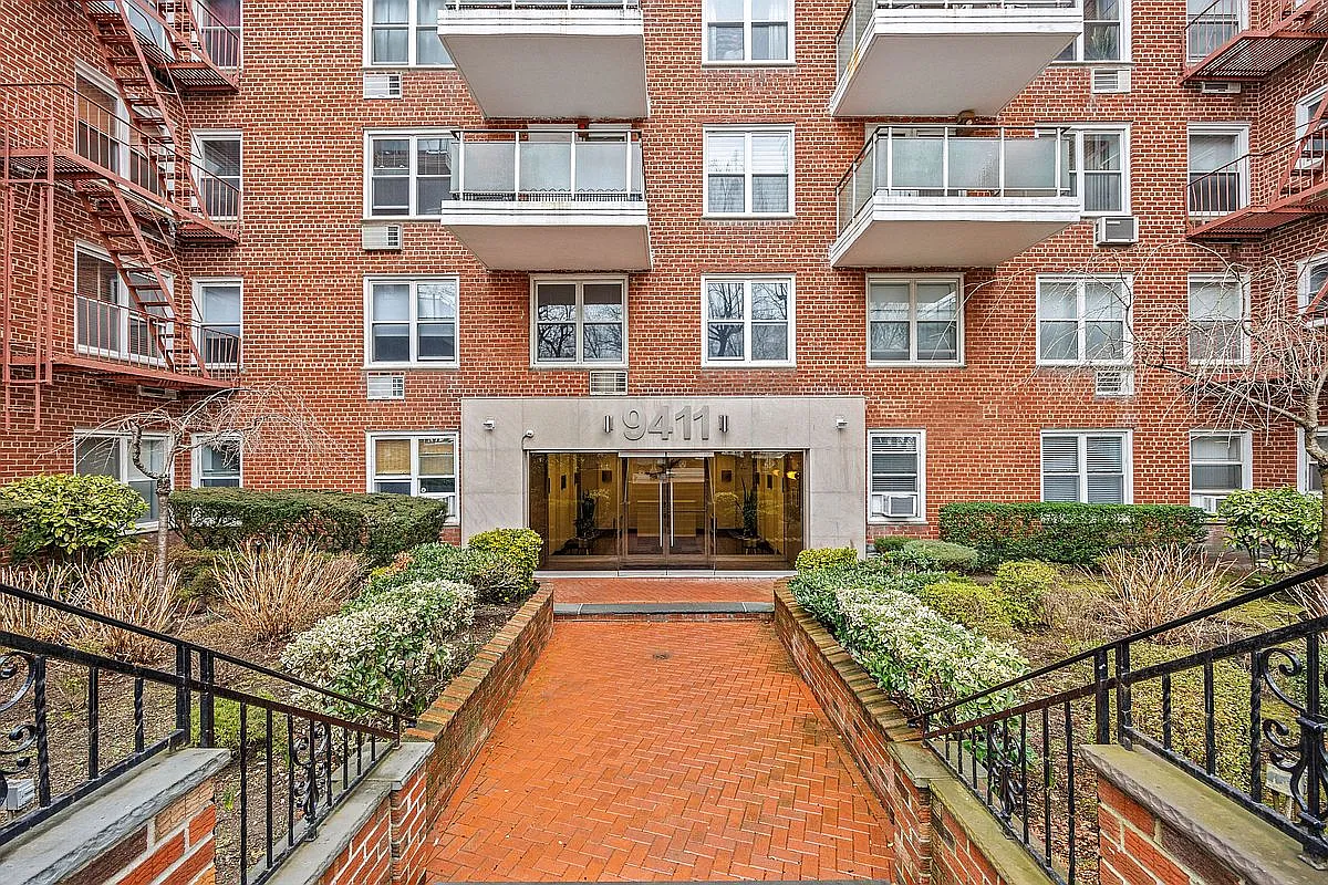 9411 Shore Rd APT 1O photo 1