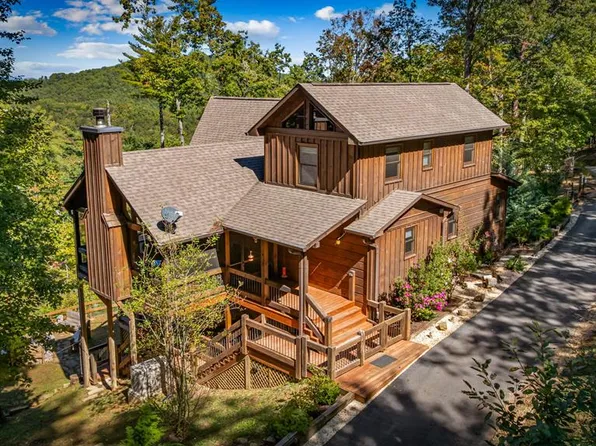 588 Bell Camp Ridge Rd, Blue Ridge, GA 30513