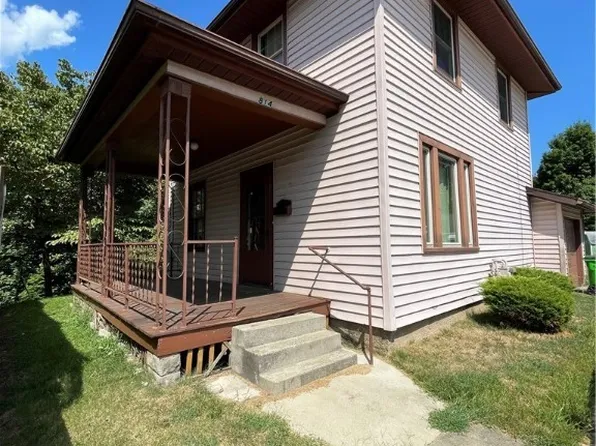 814 Grandview Ave, Coshocton, OH 43812