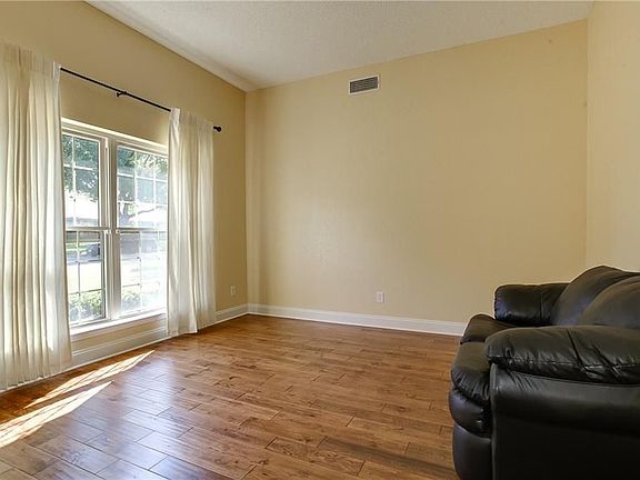 4th image of 7125 Wind Chime Dr