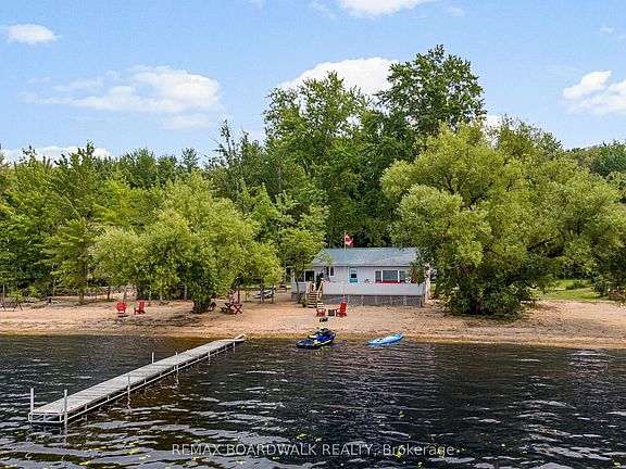 4th image of 391 Leavoy Ln