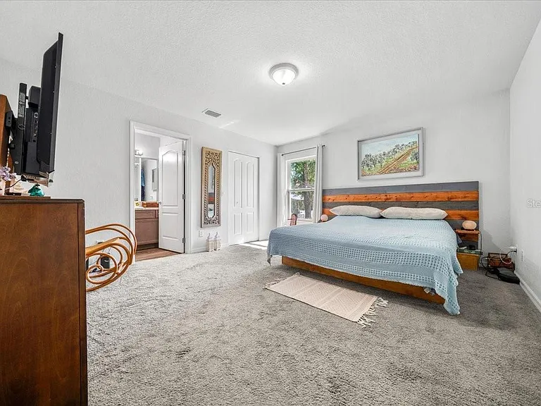 543 N Rooks Ave — Photo 8