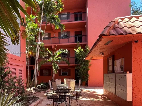 660 Tennis Club Dr, Fort Lauderdale, FL