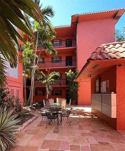 660 Tennis Club Dr Photo 1