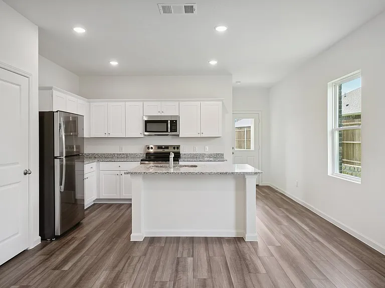 2207 Pioneer Meadow Dr #2207 — Photo 3