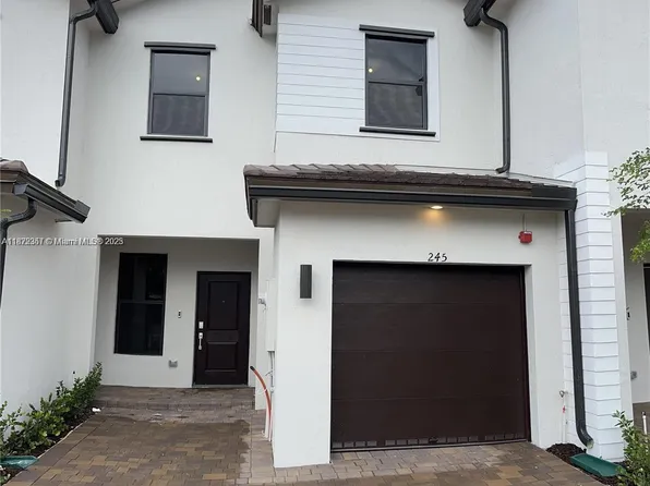 245 SW 159th Dr, Hollywood, FL 33027