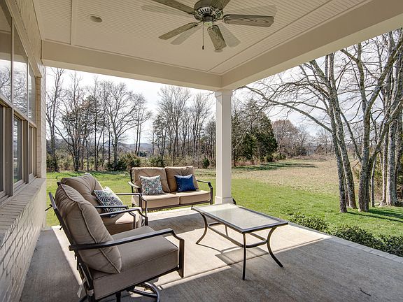 5th image of 406 Adderley Park Cir