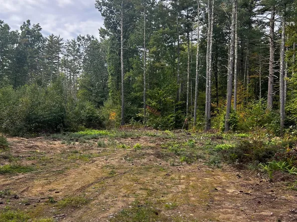 2 County Road, Amherst, NH 03031-4
