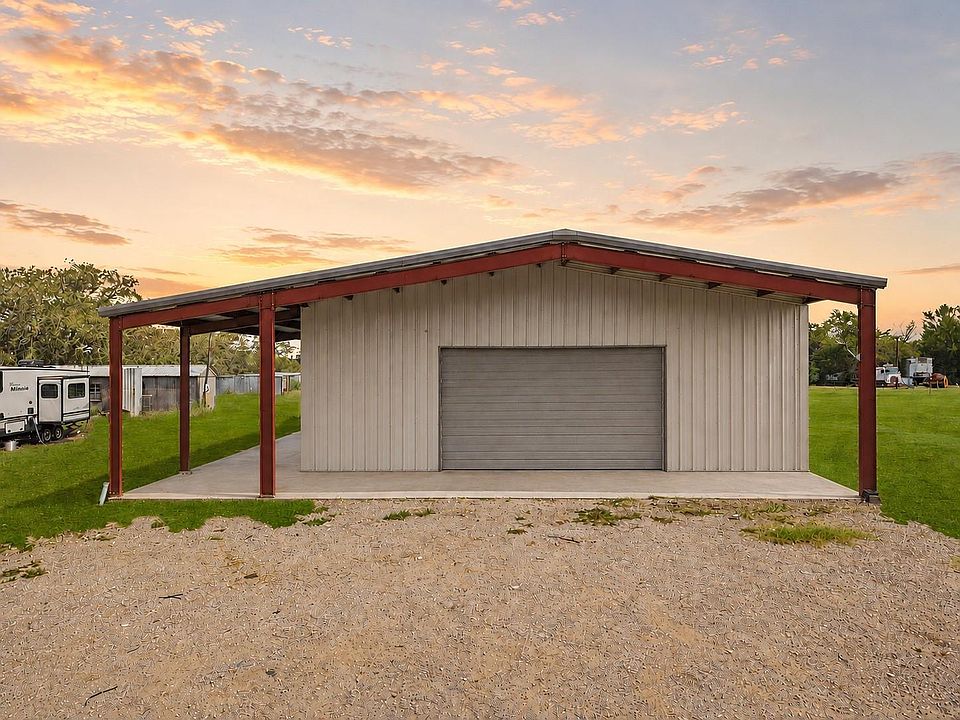 1st image of 600 County Road 504