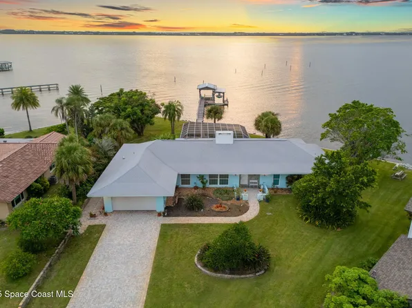 1806 Pine St, Melbourne Beach, FL 32951