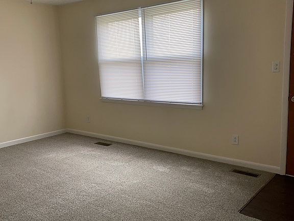 Spacious Family Room