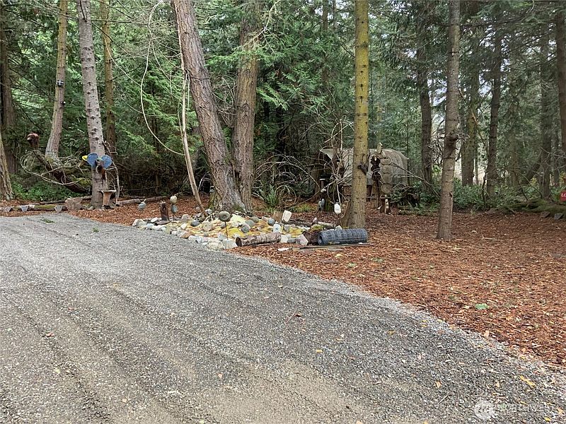 3rd image of 4853 Cape George Road
