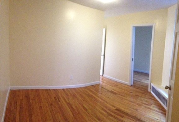 5th image of 328 E 95th St APT 30