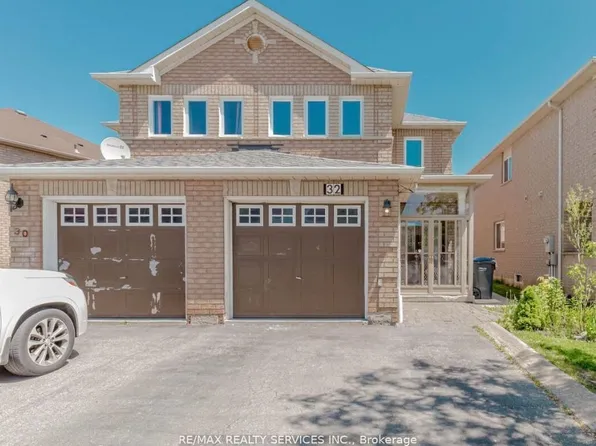 32 Silo Ct, Brampton, ON L6X 4S4