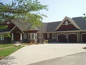 1st image of 3000 Oakdale Dr