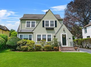 25 Hazelton Dr, White Plains, NY 10605