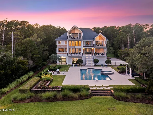 5329 Holt Road, Wilmington, NC 28409