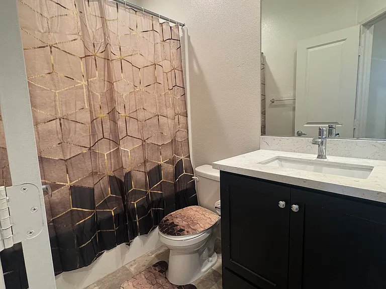 1404 Santa Victoria Rd #4 — Photo 8